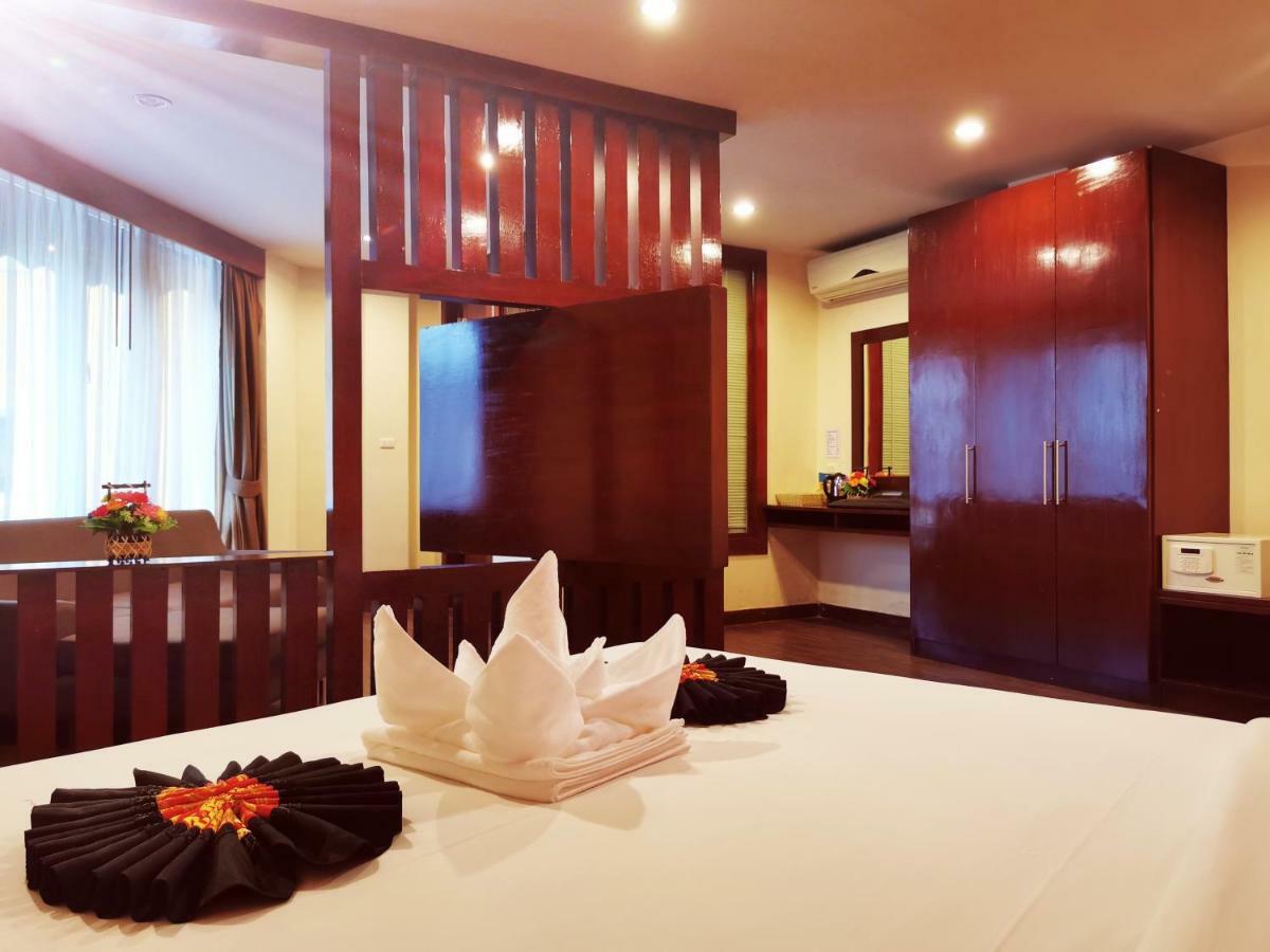 Paksaa Boutique Hotel Patong Eksteriør billede