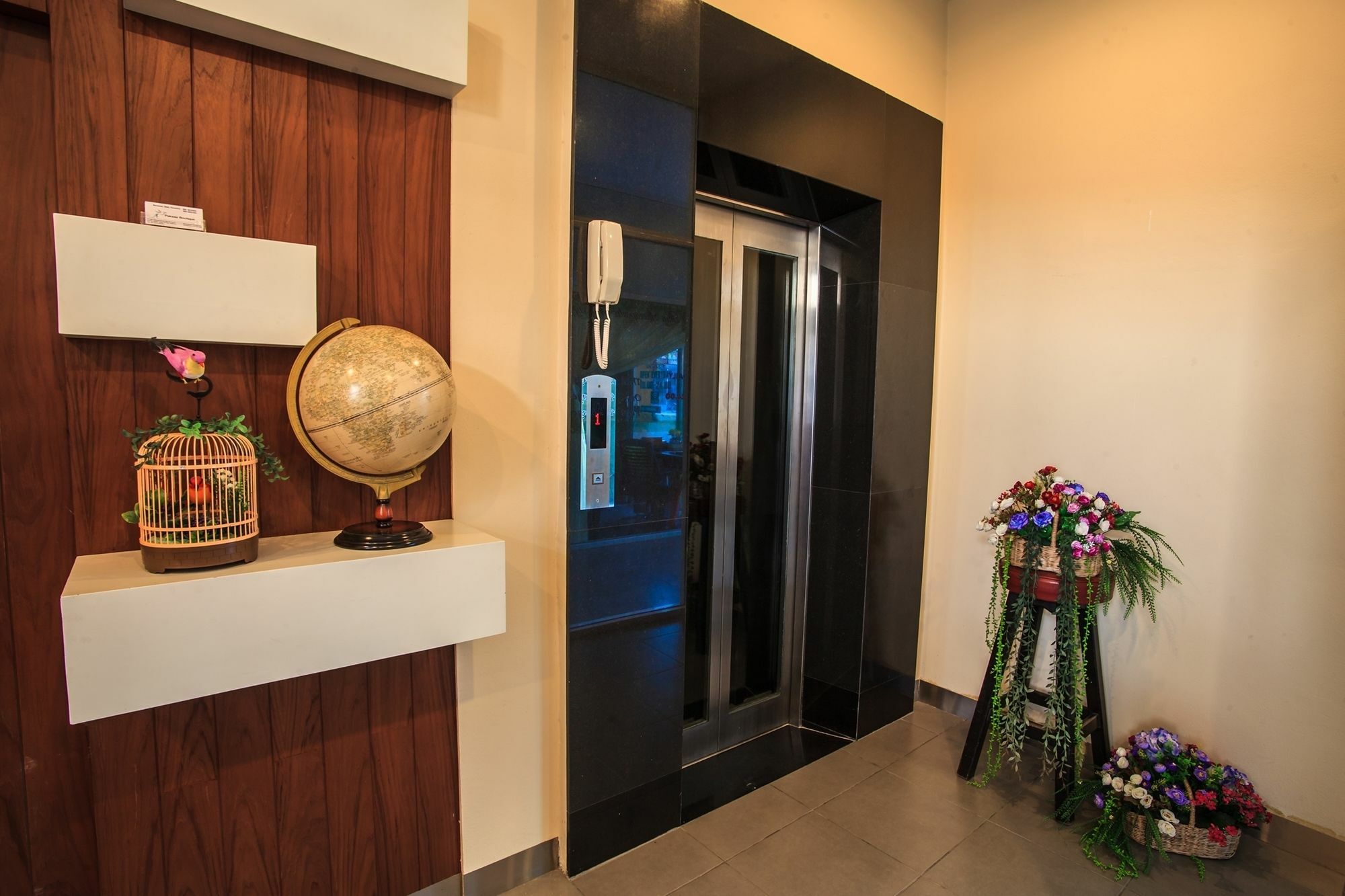 Paksaa Boutique Hotel Patong Eksteriør billede